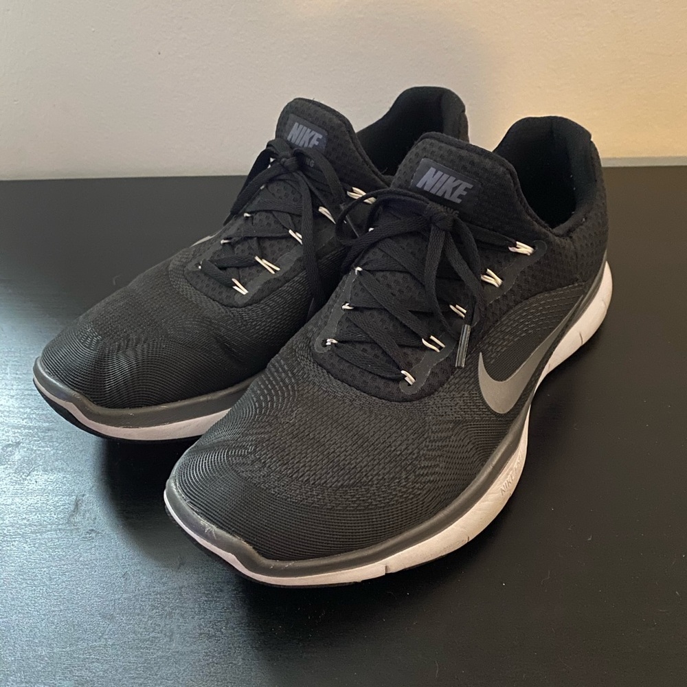Nike Free Trainer V7